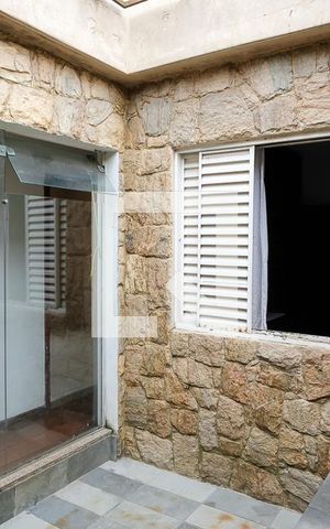 Casa à venda com 512m², 4 quartos e 6 vagasQuintal