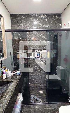 Casa à venda com 582m², 8 quartos e 3 vagas Casa à venda com 582m², 8 quartos e 3 vagasBanheiro do Quarto 2