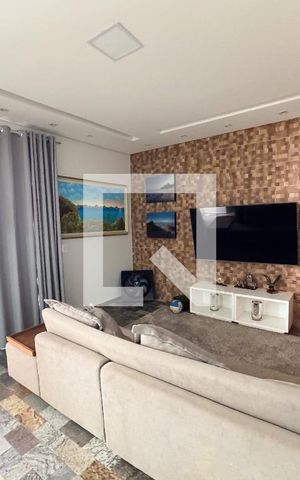 Casa à venda com 582m², 8 quartos e 3 vagas Casa à venda com 582m², 8 quartos e 3 vagasSala