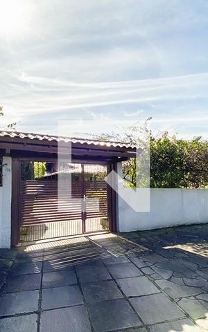Casa à venda com 105m², 3 quartos e 2 vagasFachada