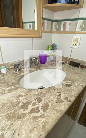 Casa à venda com 105m², 3 quartos e 2 vagasBanheiro da Suíte