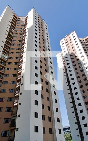 Apartamento à venda com 132m², 3 quartos e 1 vaga Apartamento à venda com 132m², 3 quartos e 1 vagaFachada
