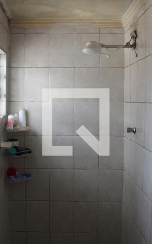 Casa à venda com 232m², 4 quartos e 2 vagasBanheiro 2