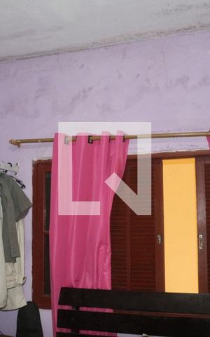 Casa à venda com 232m², 4 quartos e 2 vagasQuarto 1