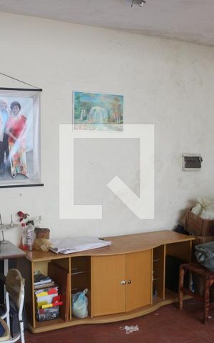 Casa à venda com 232m², 4 quartos e 2 vagasQuintal