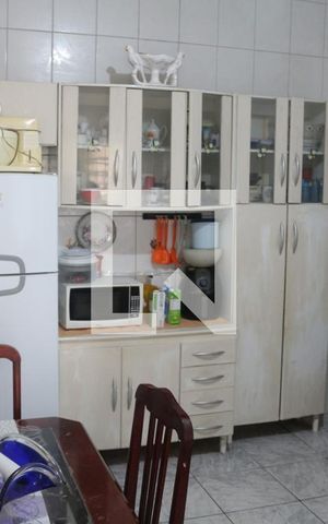 Casa à venda com 232m², 4 quartos e 2 vagasCozinha