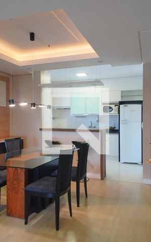 Apartamento para alugar com 92m², 2 quartos e 1 vaga Apartamento para alugar com 92m², 2 quartos e 1 vagaSala
