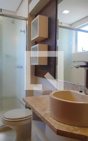 Apartamento para alugar com 92m², 2 quartos e 1 vaga Apartamento para alugar com 92m², 2 quartos e 1 vagaBanheiro