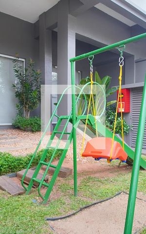 Apartamento para alugar com 92m², 2 quartos e 1 vaga Apartamento para alugar com 92m², 2 quartos e 1 vagaÁrea comum - Playground