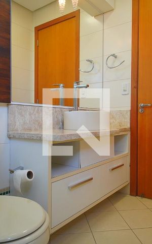 Apartamento para alugar com 92m², 2 quartos e 1 vaga Apartamento para alugar com 92m², 2 quartos e 1 vagaBanheiro
