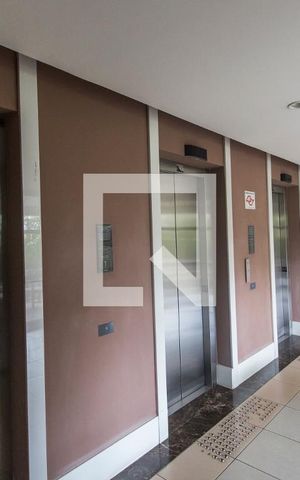 Apartamento para alugar com 67m², 2 quartos e 1 vagaHall social