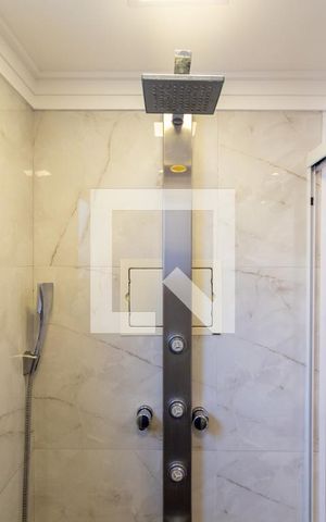 Apartamento à venda com 141m², 3 quartos e 2 vagasDetalhe Banheiro - Suíte 3