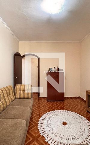 Casa à venda com 212m², 4 quartos e 2 vagas Casa à venda com 212m², 4 quartos e 2 vagasQuarto 1