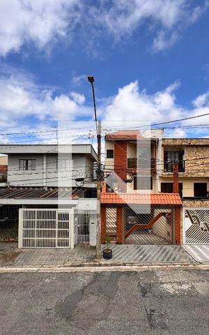 Casa à venda com 212m², 4 quartos e 2 vagas Casa à venda com 212m², 4 quartos e 2 vagasVista da Varanda
