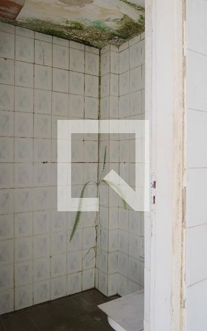 Casa à venda com 200m², 3 quartos e 6 vagasBanheiro de serviço