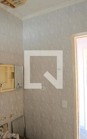 Casa à venda com 200m², 3 quartos e 6 vagasBanheiro 1