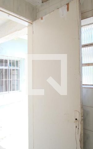 Casa à venda com 200m², 3 quartos e 6 vagasBanheiro de serviço