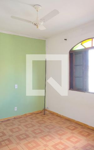 Casa à venda com 200m², 3 quartos e 6 vagasQuarto 2