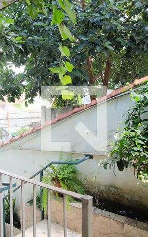 Casa à venda com 200m², 3 quartos e 6 vagasAlpendre