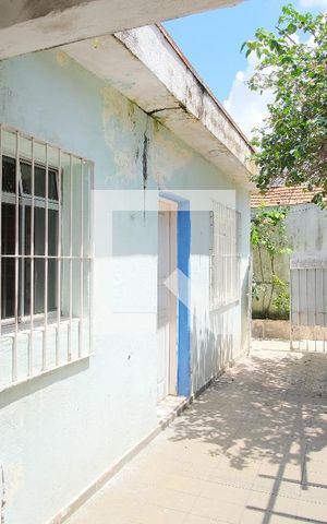 Casa à venda com 200m², 3 quartos e 6 vagasÁrea de Serviço