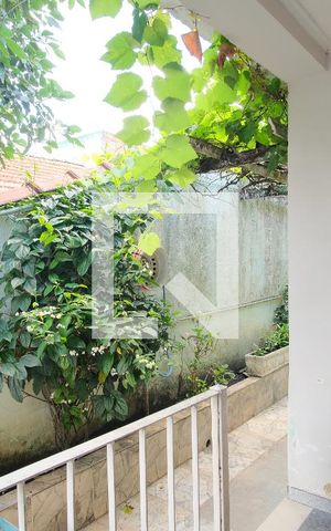 Casa à venda com 200m², 3 quartos e 6 vagasAlpendre