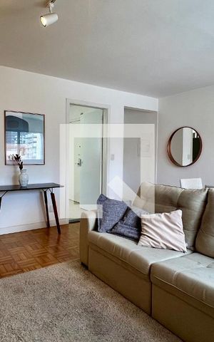 Apartamento à venda com 85m², 2 quartos e 1 vagaSala de TV