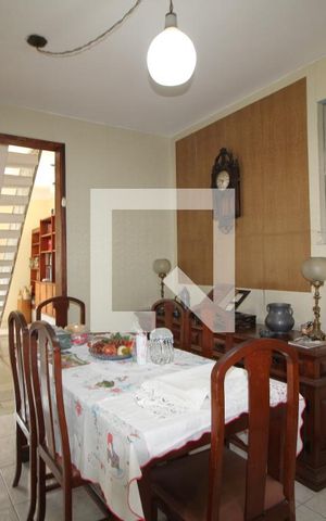 Casa de condomínio à venda com 251m², 4 quartos e 2 vagasSala de Jantar