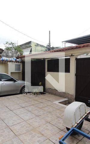Casa de condomínio à venda com 251m², 4 quartos e 2 vagasÁrea Externa Frente
