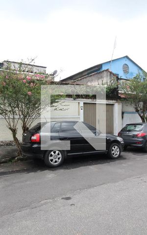 Casa de condomínio à venda com 251m², 4 quartos e 2 vagasFachada Fundos