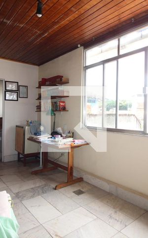 Casa de condomínio à venda com 251m², 4 quartos e 2 vagasQuarto 1 - Escritório da Suíte