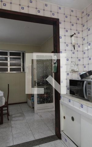 Casa de condomínio à venda com 251m², 4 quartos e 2 vagasCozinha
