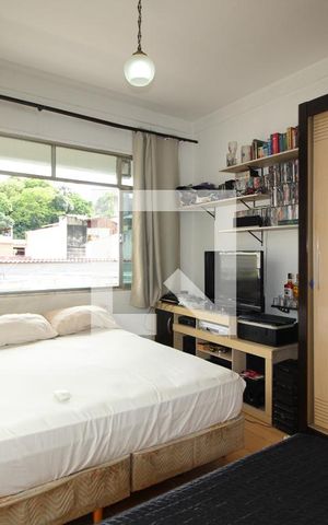 Casa de condomínio à venda com 251m², 4 quartos e 2 vagasQuarto 3 - Suíte
