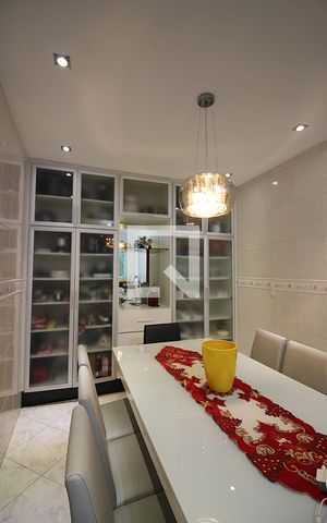 Apartamento à venda com 287m², 3 quartos e 2 vagasCopa e Cozinha 
