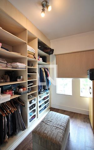 Apartamento à venda com 287m², 3 quartos e 2 vagasQuarto 1 - Suíte Closet