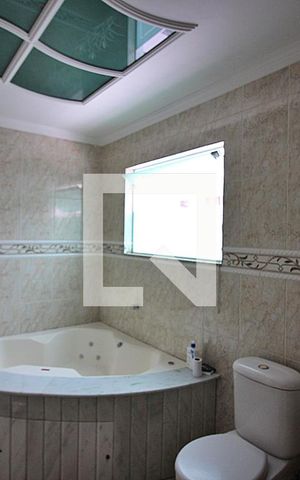 Apartamento à venda com 287m², 3 quartos e 2 vagasQuarto 1 - Suíte Banheiro 