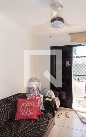 Apartamento à venda com 68m², 3 quartos e sem vagaSala