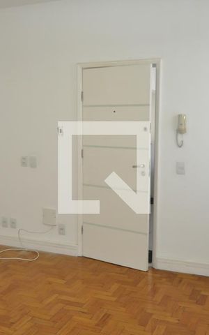 Apartamento à venda com 70m², 2 quartos e sem vagaSala