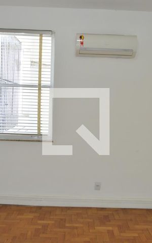 Apartamento à venda com 70m², 2 quartos e sem vagaSala