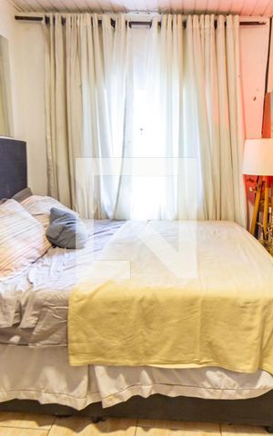 Casa à venda com 120m², 5 quartos e sem vaga Casa à venda com 120m², 5 quartos e sem vagaSuíte