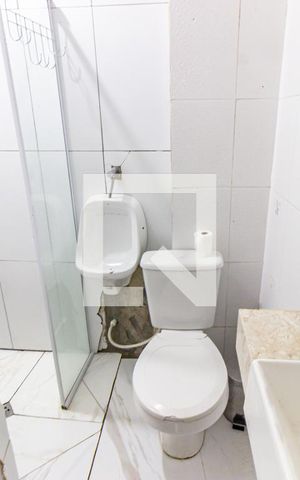 Casa à venda com 120m², 5 quartos e sem vaga Casa à venda com 120m², 5 quartos e sem vagaBanheiro 3
