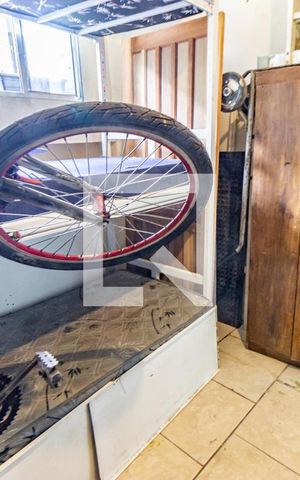 Casa à venda com 120m², 5 quartos e sem vaga Casa à venda com 120m², 5 quartos e sem vagaQuarto 5