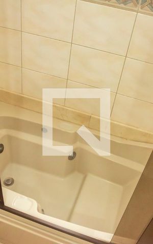 Apartamento à venda com 124m², 4 quartos e 3 vagasBanheiro da Suíte