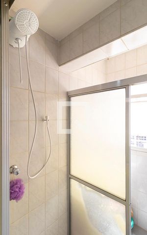 Studio à venda com 48m², 1 quarto e 1 vaga Studio à venda com 48m², 1 quarto e 1 vagaBanheiro