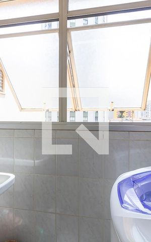 Studio à venda com 48m², 1 quarto e 1 vaga Studio à venda com 48m², 1 quarto e 1 vagaÁrea de serviço