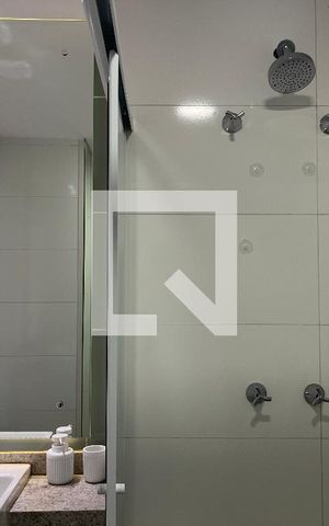 Studio à venda com 45m², 1 quarto e sem vaga Studio à venda com 45m², 1 quarto e sem vagaBanheiro