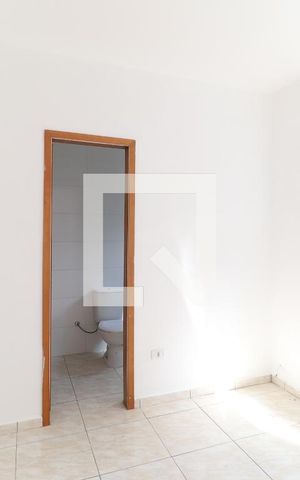 Casa para alugar com 40m², 1 quarto e sem vaga Casa para alugar com 40m², 1 quarto e sem vagaSala/Quarto