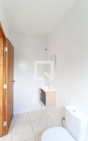 Casa para alugar com 40m², 1 quarto e sem vaga Casa para alugar com 40m², 1 quarto e sem vagaBanheiro