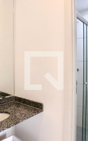 Apartamento à venda com 37m², 2 quartos e sem vaga Apartamento à venda com 37m², 2 quartos e sem vagaBanheiro
