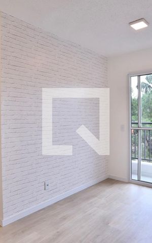 Apartamento à venda com 37m², 2 quartos e sem vaga Apartamento à venda com 37m², 2 quartos e sem vagaSala