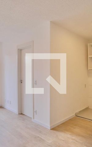 Apartamento à venda com 37m², 2 quartos e sem vaga Apartamento à venda com 37m², 2 quartos e sem vagaSala